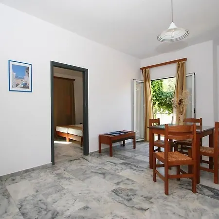 Nontas Aparthotel